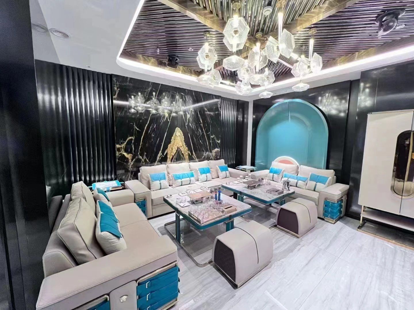 曲靖商务KTV解释-麒麟区ktv预定